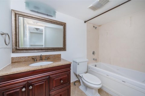 Copropriété à louer à Miami, Floride: 2 chambres, 108.88 m2 № 2034039 - photo 18