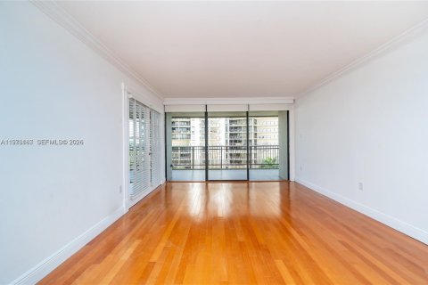 Copropriété à louer à Miami, Floride: 2 chambres, 108.88 m2 № 2034039 - photo 17