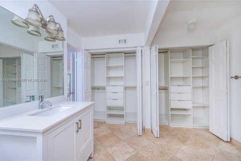 Copropriété à louer à Miami, Floride: 2 chambres, 108.88 m2 № 2034039 - photo 14