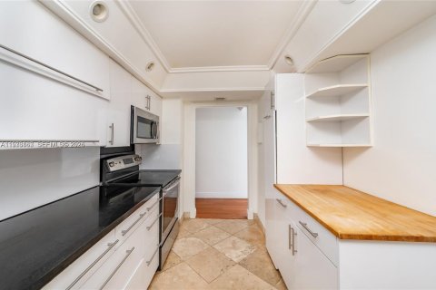Copropriété à louer à Miami, Floride: 2 chambres, 108.88 m2 № 2034039 - photo 9