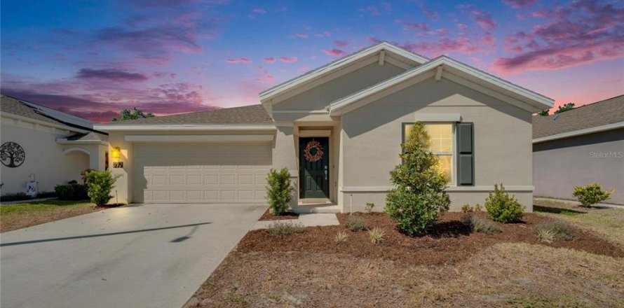 House in Bartow, Florida 3 bedrooms, 144.93 sq.m. № 1718751