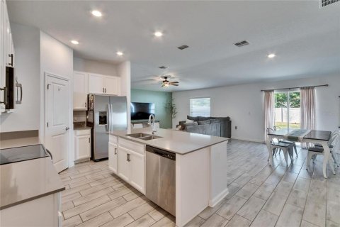 House in Bartow, Florida 3 bedrooms, 144.93 sq.m. № 1718751 - photo 6
