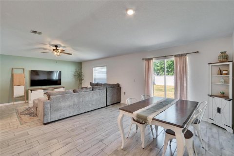 House in Bartow, Florida 3 bedrooms, 144.93 sq.m. № 1718751 - photo 12