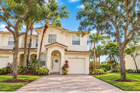 Townhouse in Miramar, Florida 4 bedrooms, 168.62 sq.m. № 2399662