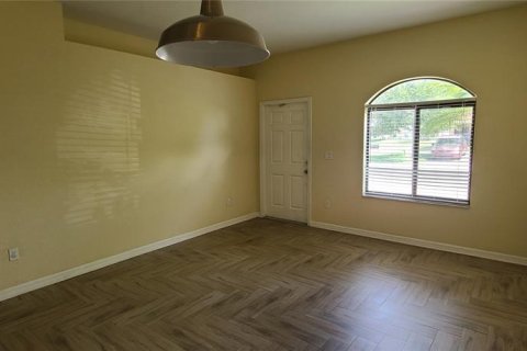 Villa ou maison à louer à Kissimmee, Floride: 2 chambres, 72.84 m2 № 1765821 - photo 4