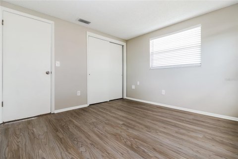 Villa ou maison à louer à New Port Richey, Floride: 3 chambres, 118.91 m2 № 1854290 - photo 13