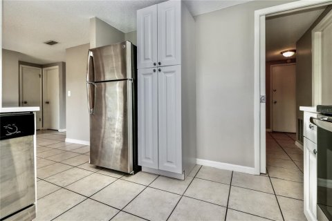 Villa ou maison à louer à New Port Richey, Floride: 3 chambres, 118.91 m2 № 1854290 - photo 8