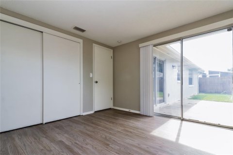 Villa ou maison à louer à New Port Richey, Floride: 3 chambres, 118.91 m2 № 1854290 - photo 14