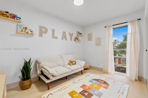 House in Margate, Florida 4 bedrooms, 217.95 sq.m. № 2042314 - photo 29