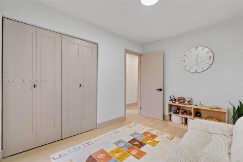 House in Margate, Florida 4 bedrooms, 217.95 sq.m. № 2042314 - photo 30