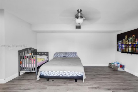 Townhouse in Davie, Florida 3 bedrooms, 153.66 sq.m. № 1991647 - photo 17