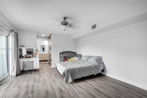 Townhouse in Davie, Florida 3 bedrooms, 153.66 sq.m. № 1991647 - photo 15