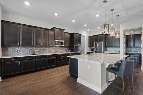 Casa en venta en Kissimmee, Florida, 5 dormitorios, 502.79 m2 № 1852530 - foto 20