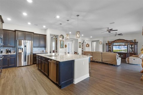 Casa en venta en Kissimmee, Florida, 5 dormitorios, 502.79 m2 № 1852530 - foto 18