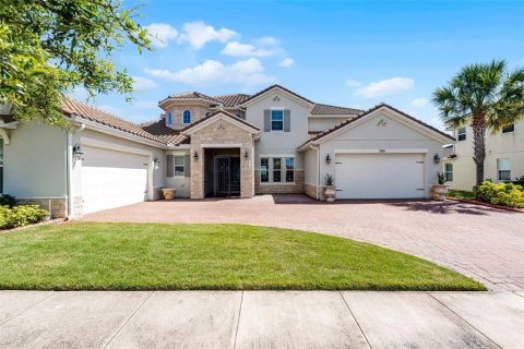 Casa en venta en Kissimmee, Florida, 5 dormitorios, 502.79 m2 № 1852530 - foto 1