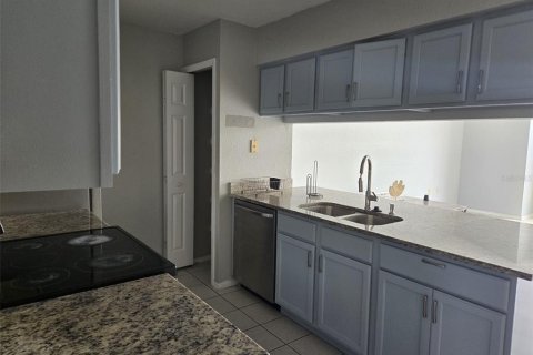 Appartement à louer à Kissimmee, Floride: 3 chambres, 116.22 m2 № 2110614 - photo 13