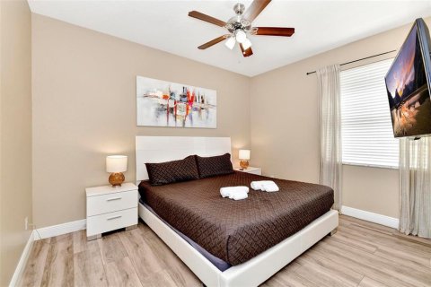 Adosado en alquiler en Davenport, Florida, 5 dormitorios, 273.97 m2 № 1919334 - foto 17