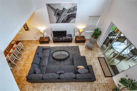 Casa en venta en Kissimmee, Florida, 5 dormitorios, 280.1 m2 № 1578648 - foto 26