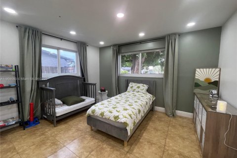 Villa ou maison à vendre à Hollywood, Floride: 3 chambres, 177.35 m2 № 1966321 - photo 10