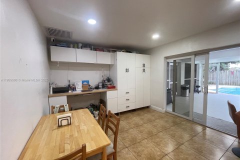 Villa ou maison à vendre à Hollywood, Floride: 3 chambres, 177.35 m2 № 1966321 - photo 20