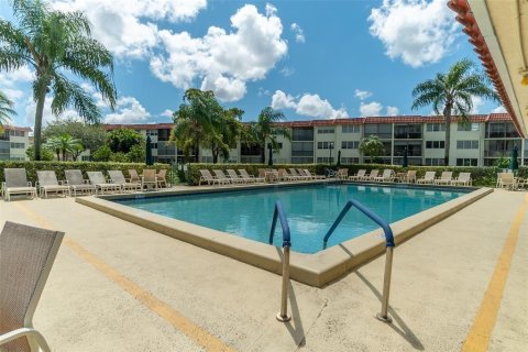Condominio en venta en Pembroke Pines, Florida, 2 dormitorios, 83.61 m2 № 2240275 - foto 20