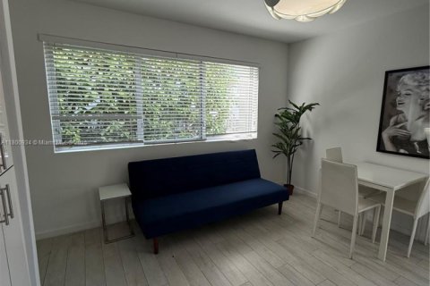 Condo in Miami Beach, Florida, 1 bedroom  № 1874685 - photo 6