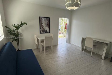 Condo in Miami Beach, Florida, 1 bedroom  № 1874685 - photo 7
