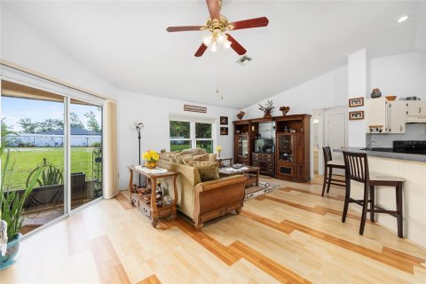 House in Ocala, Florida 3 bedrooms, 148.36 sq.m. № 1894740 - photo 10