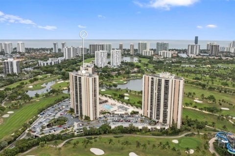 Condominio en venta en Aventura, Florida, 1 dormitorio, 84.82 m2 № 1480324 - foto 5