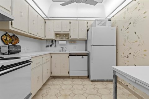 Condominio en venta en Aventura, Florida, 1 dormitorio, 84.82 m2 № 1480324 - foto 12