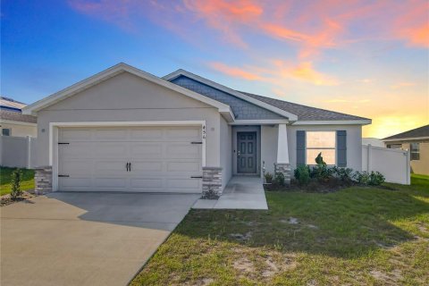 Casa en Lake Wales, Florida 4 dormitorios, 151.15 m2 № 2103492