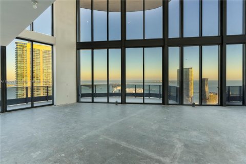 Condo in Miami, Florida, 5 bedrooms  № 1685872 - photo 29