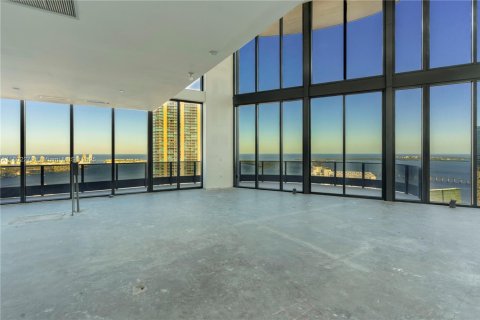 Condo in Miami, Florida, 5 bedrooms  № 1685872 - photo 28