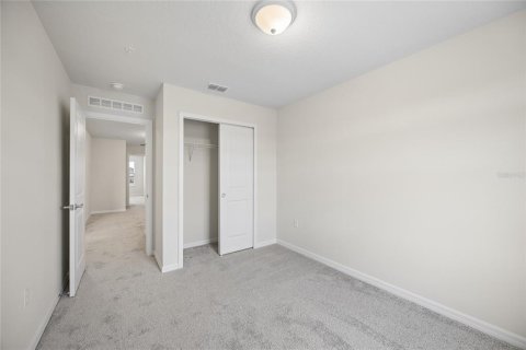 Touwnhouse à louer à Orlando, Floride: 3 chambres, 144.28 m2 № 2410146 - photo 12