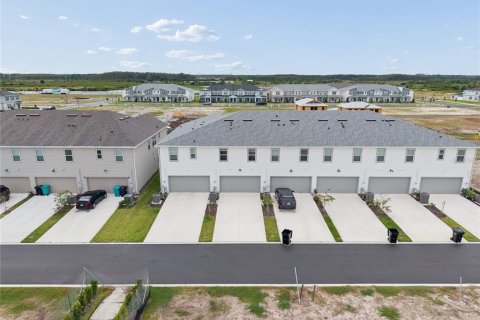 Touwnhouse à louer à Orlando, Floride: 3 chambres, 144.28 m2 № 2410146 - photo 7