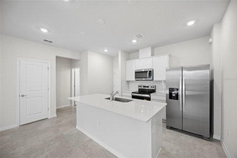 Touwnhouse à louer à Orlando, Floride: 3 chambres, 144.28 m2 № 2410146 - photo 4