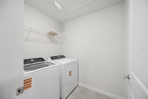 Touwnhouse à louer à Orlando, Floride: 3 chambres, 144.28 m2 № 2410146 - photo 23
