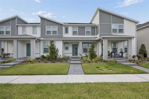 Touwnhouse à louer à Orlando, Floride: 3 chambres, 144.28 m2 № 2410146 - photo 2