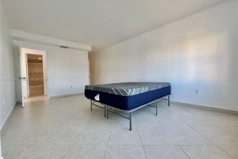 Condominio en alquiler en Sunny Isles Beach, Florida, 2 dormitorios, 101.64 m2 № 1975261 - foto 15