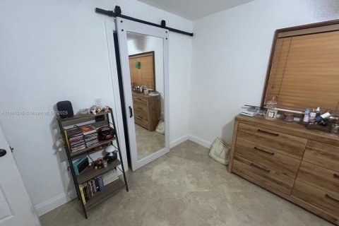 Villa ou maison à vendre à Homestead, Floride: 4 chambres, 188.03 m2 № 1943629 - photo 16