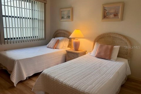 Condo in Venice, Florida, 2 bedrooms  № 1354378 - photo 14