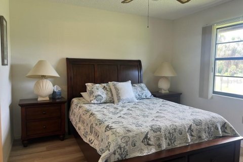 Condo in Venice, Florida, 2 bedrooms  № 1354378 - photo 11