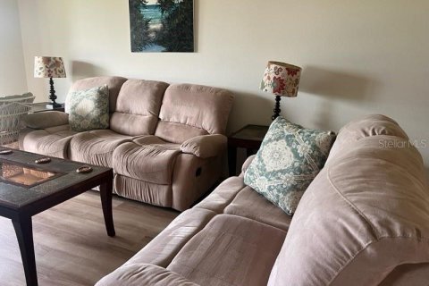 Condo in Venice, Florida, 2 bedrooms  № 1354378 - photo 9