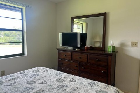 Condo in Venice, Florida, 2 bedrooms  № 1354378 - photo 12