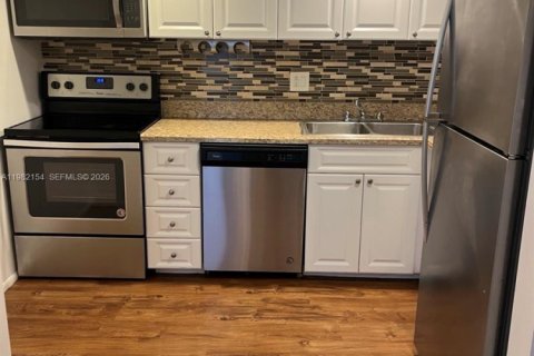 Apartment in Lauderhill, Florida 1 bedroom, 74.32 sq.m. № 2043244 - photo 8