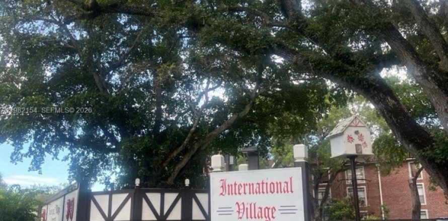 Apartment in Lauderhill, Florida 1 bedroom, 74.32 sq.m. № 2043244