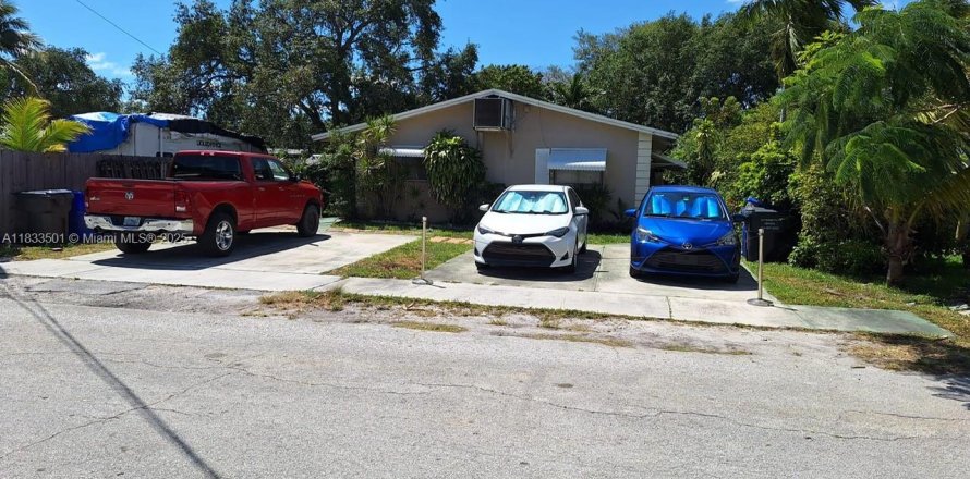Casa en Hollywood, Florida 2 dormitorios, 170.75 m2 № 1934822