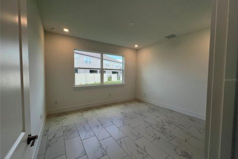 Townhouse in Wesley Chapel, Florida 3 bedrooms, 198.07 sq.m. № 1732687 - photo 5