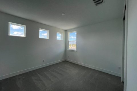 Townhouse in Wesley Chapel, Florida 3 bedrooms, 198.07 sq.m. № 1732687 - photo 10
