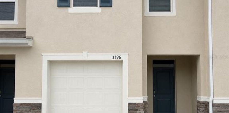 Townhouse in Orlando, Florida 3 bedrooms, 155.43 sq.m. № 2148027